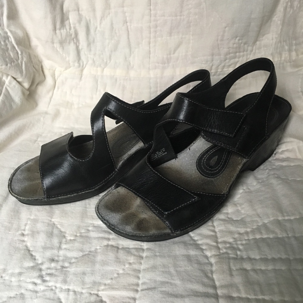 Clark’s Artisan leather platform sandals